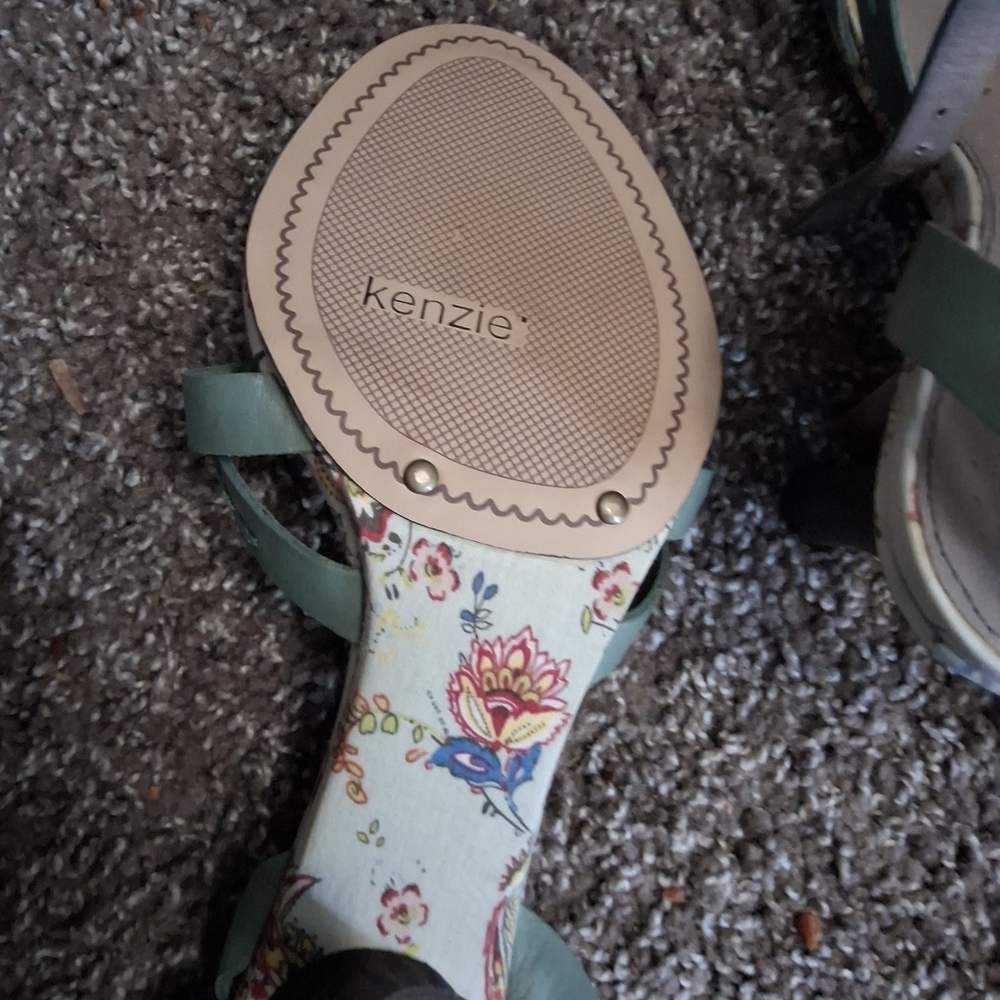 Kenzie Mint Green Strappy Sandals - Picture 7 of 16